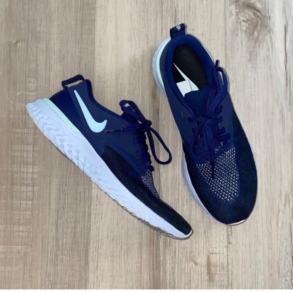 Nike Odyssey React Flyknit 2 Women’s Running Shoes - Size 6.5